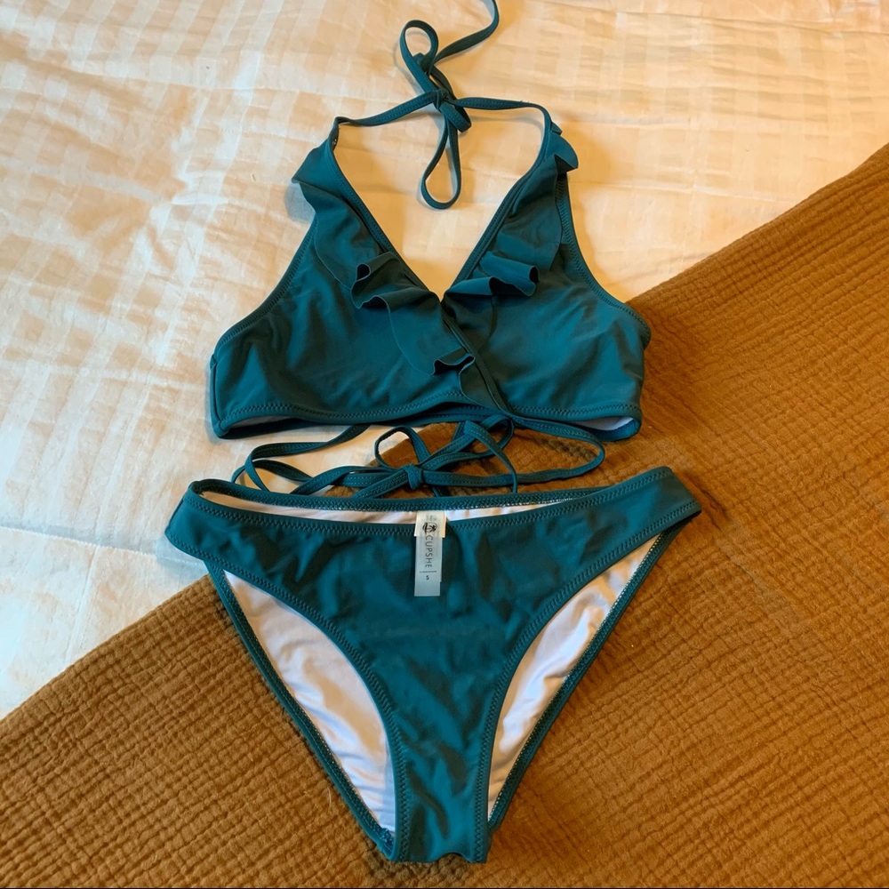CUPSHE Teal Ruffled Bikini